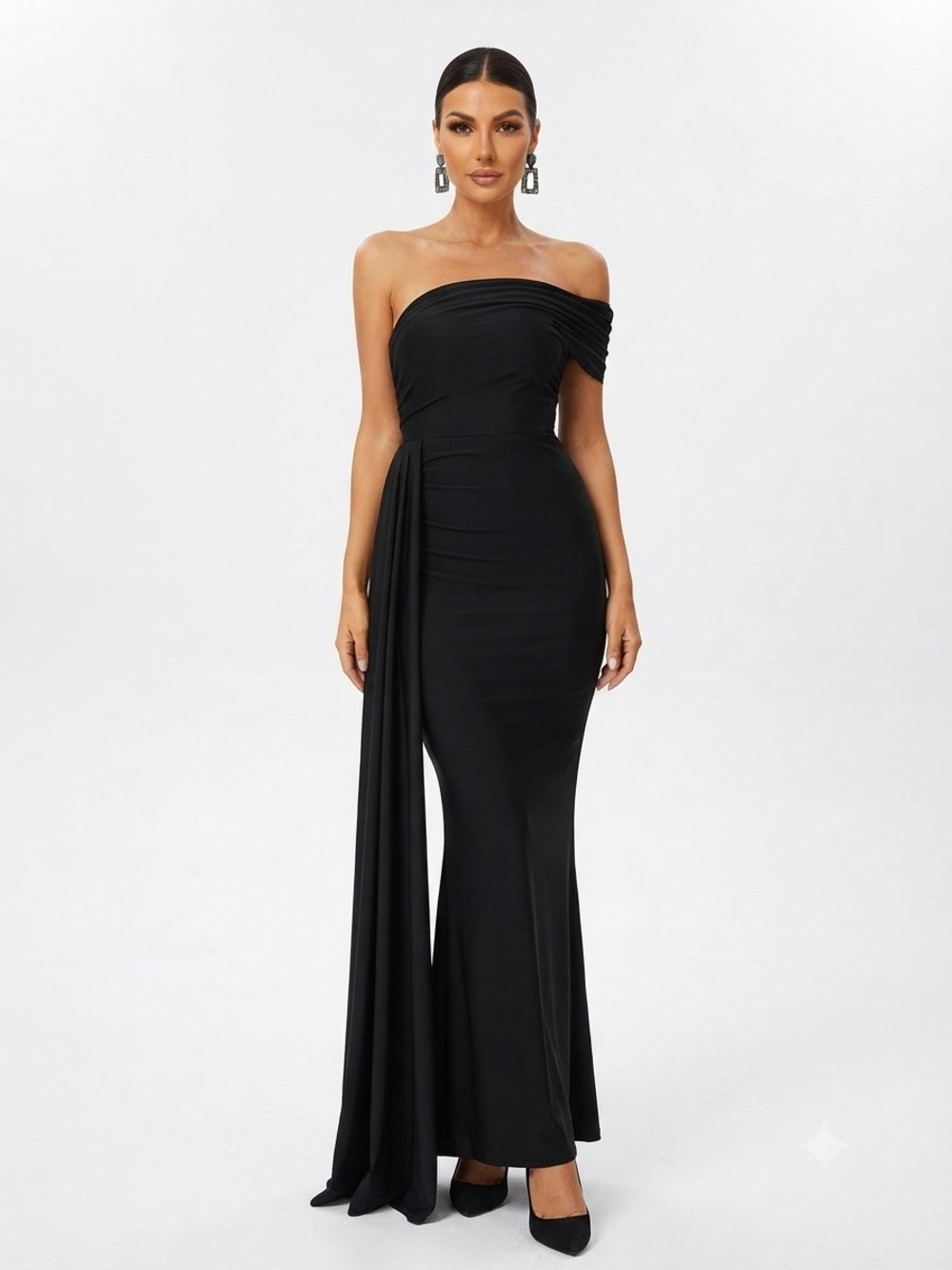 Miss Ord Black Draped One-Shoulder Maxi Dress S